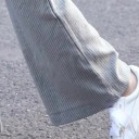 Camicia e pantaloni a righe da donna 5