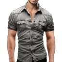 Camisa de denim masculina de verão de corte justo com mangas curtas e duas bolsas no peito com aba, pala nos ombros e colarinho clássico 2