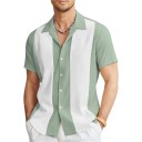 Camisa de hombre a rayas con mangas cortas y dos franjas anchas en el frente con cuello extendido y cierre de botones a lo largo 9