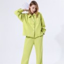 Camisa oversize feminina para o tempo mais frio Dois bolsos no peito e fecho com botões Aspeto de camurça mate Algodão com poliéster 12