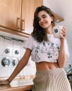 Camiseta de mujer con esqueletos 2