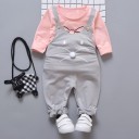 Camiseta y pantalón con tirantes para niña 5