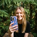 Capa de duas camadas para iPhone 17 Pro Max Padrão de ondas suaves Azul e rosa claro Resistente a quedas e arranhões Para uso diário 2