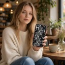 Capa de silicone para iPhone 17 Pro Max Padrão rendado Macia e leve Superfície mate antiderrapante Resistente a impactos e impressões digitais 4