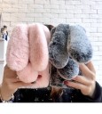 Capa original para iPhone com coelhinho peludo J1407 2