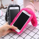 Capa original para iPhone com coelho peludo 3