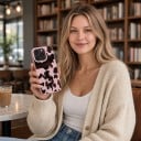 Capa para iPhone 18 Pro Padrão de Vaca Textura de Lichia Capa em PC + TPU Proteção contra quedas e riscos Para uso diário 11