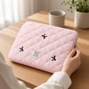 Capa para tablet iPad de 9,7 a 11 polegadas com costura e laços bordados 28 x 21 cm Forro em pelúcia Fecho com zíper 2