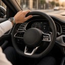 Capa para volante em pele Napa com perfuração 37 a 38 cm Forma D com parte inferior achatada Padrão acolchoado Antiderrapante 4