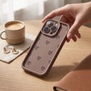 Capa protetora para Samsung Galaxy A57 com corações Silikonová e resistente Bordas elevadas acima do ecrã Corações desenhados à mão Proteção da câmara 6
