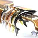 Capotraste em forma de tubarão 11x10,8 cm Liga de zinco Revestimento galvanizado Cores neutras com saco de armazenamento para guitarra 7