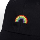 Cappellino con arcobaleno 3