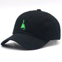 Cappellino da uomo con dinosauro 1