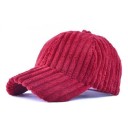 Cappello da donna in velluto a coste 5