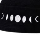 Cappello invernale con stampa della luna 5