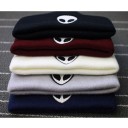 Cappello invernale con stampa di alieno 8