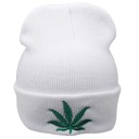 Cappello invernale con stampa di cannabis 6