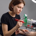 Cartușe pentru ace de tatuaj E1018RL 20 buc. Sterile de unică folosință Round Liner cu 8 mânere din silicon Membrană Roșie pentru linii și contururi 6