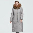 Casaco de Inverno Feminino Longo com Capuz e Acabamento Peludo Corte ajustado na cintura com fitas laterais Fecho com zíper Poliéster 1