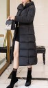 Casaco de inverno longo para senhora, acolchoado, com capuz e gola alta Comprimento abaixo dos joelhos Fecho com zip Bo pockets 9