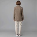 Casaco feminino com gola alta Fecho assimétrico Corte mais solto e longo Bolsos com aba Poliéster Bege com padrão xadrez Para o trabalho 6