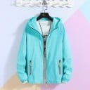 Casaco leve feminino com capuz e fecho de correr Material leve de poliéster e nylon Dois bolsos com fecho de correr Punhos elásticos 16