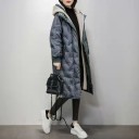 Casaco longo de inverno feminino com capuz e riscas contrastantes Casaco acolchoado com mangas tricotadas e forro claro Poliéster e algodão 5