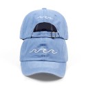 Casquette avec des vagues marines 1