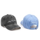 Casquette avec des vagues marines 3