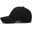 Casquette avec inscription T121 1