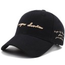 Casquette avec inscription T84 5