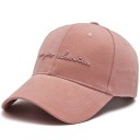 Casquette avec inscription T84 7