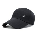 Casquette avec la lettre T272 7