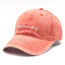 Casquette pour femmes avec inscription T177 11