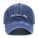 Casquette pour femmes avec inscription T177 2