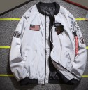 Cazadora bomber de hombre con estampado 13
