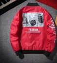 Cazadora bomber de hombre con estampado 16