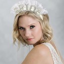 Čelenka Bride s perlami a tylovým závojem Biela Svatebný doplnok na rozlúčku so slobodou Zásnubná oslava 5