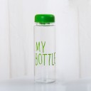Cestovná fľaša na pitie s nápisom a filtrom na lúhovanie čaju v uzávere Šróbovacie viečko Materiál plast Objem 480 ml Rozmery 19,5 x 6,5 cm 10