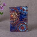 Cestovní obal na doklady s výrazným uměleckým potiskem Pouzdro z PU kůže s prošívanými okraji Pro cestovatele Rozměr 14 x 9,6 cm 6
