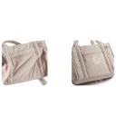 Cestovní taška pro ženy prošívaná crossbody kabelka se zipem a odnímatelným popruhem 28 x 20 x 13 cm polyesterová taška do práce i školy 10