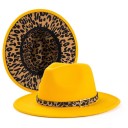 Chapeau avec bande 6