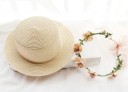 Chapeau d'enfant avec des fleurs T862 3