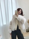 Chaqueta de cuero para mujer con ribete de piel 9