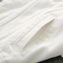 Chaqueta de denim para mujer de corte más holgado Hombros caídos Dos bolsillos en el pecho con solapa Bolsillos laterales Cierre de botones 6