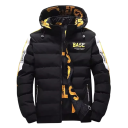 Chaqueta de invierno para hombre con capucha Chaqueta aislante con inscripciones en las mangas y el forro Cierre de cremallera Puños elásticos Estilo urbano para el invierno 3