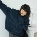 Chaqueta de mujer de primavera y otoño con botones Azul oscuro Cuello redondo sin solapa Dos grandes bolsillos Corte holgado Algodón y poliéster 6