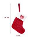 Chaussette décorative de Noël 15 x 25,7 cm Rouge avec bord blanc et corde pour suspendre Flocon de neige brodé Décoration de Noël pour cheminée 2