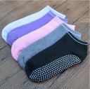 Chaussettes antidérapantes pour femmes 4