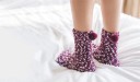 Chaussettes en coton pour femmes avec pompons 5